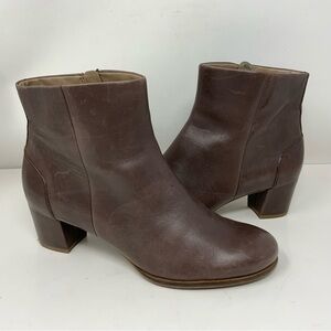ECCO Zip Up Booties. Brown Size 38.